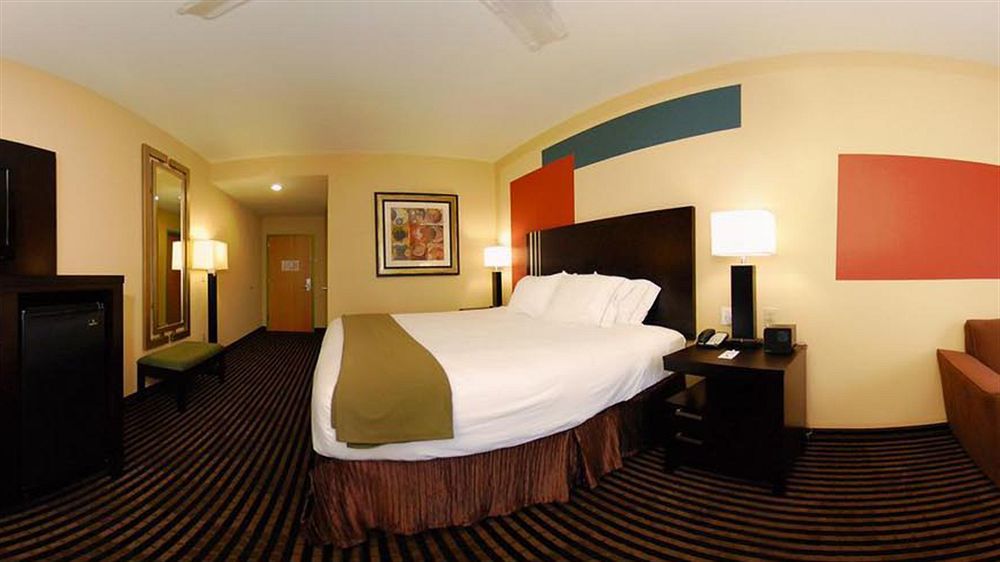 Holiday Inn Express Hotel & Suites La Place By Ihg Экстерьер фото